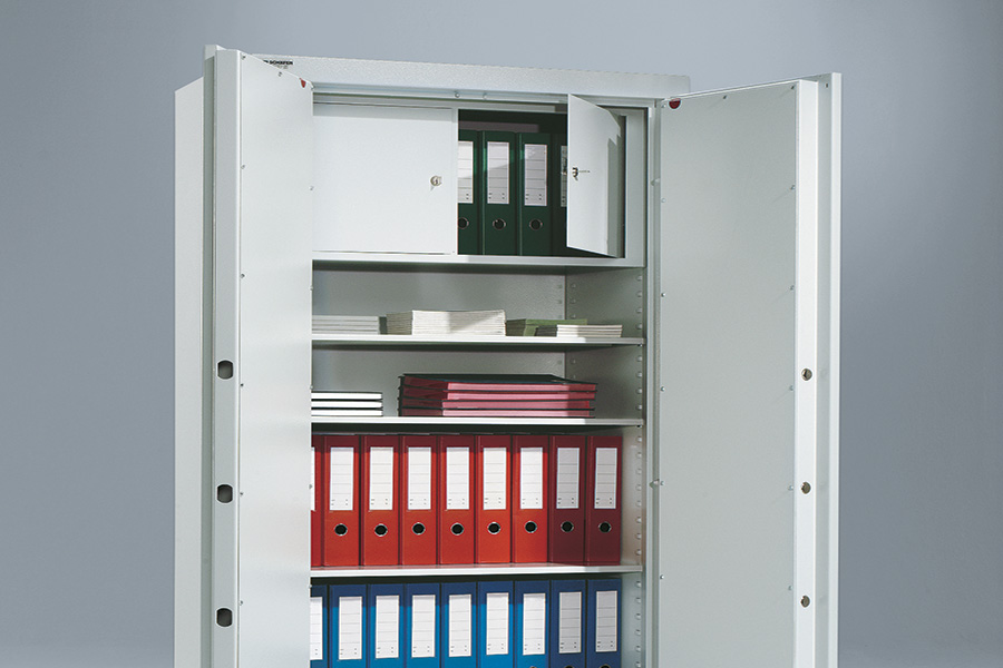 dulapuri metalice cu usi batante