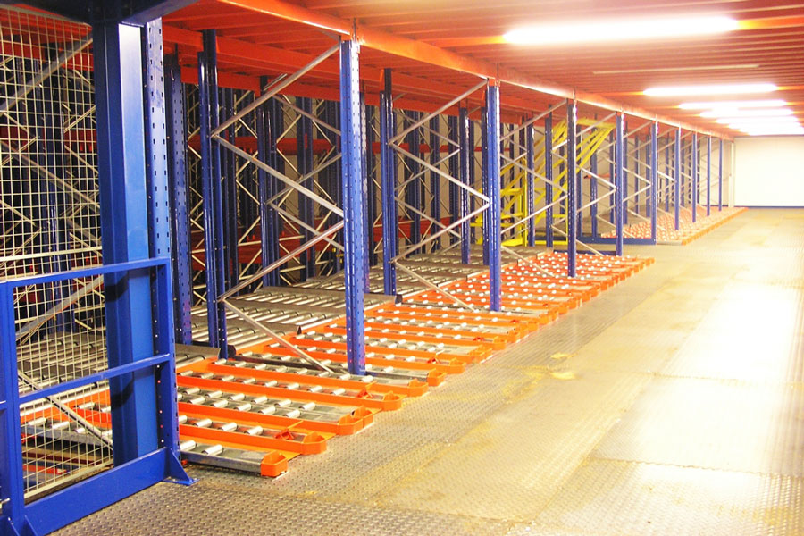 rafturi pentru depozitare paletizata gravitationale Pallet-Flow